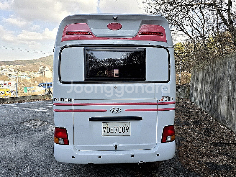 2012년식 e카운티 5인승 롱바디 패밀리 캠핑카 (신...--3